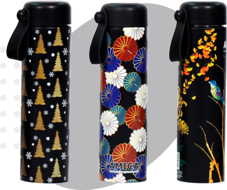 Botellas impresas en una máquina impresora